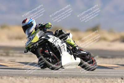 media/Dec-07-2025-CVMA (Sun) [[3e7d2de5dc]]/Race 9-Formula UL Shootout/